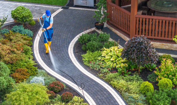 Best Deck Pressure Washing  in Emigsville, PA
